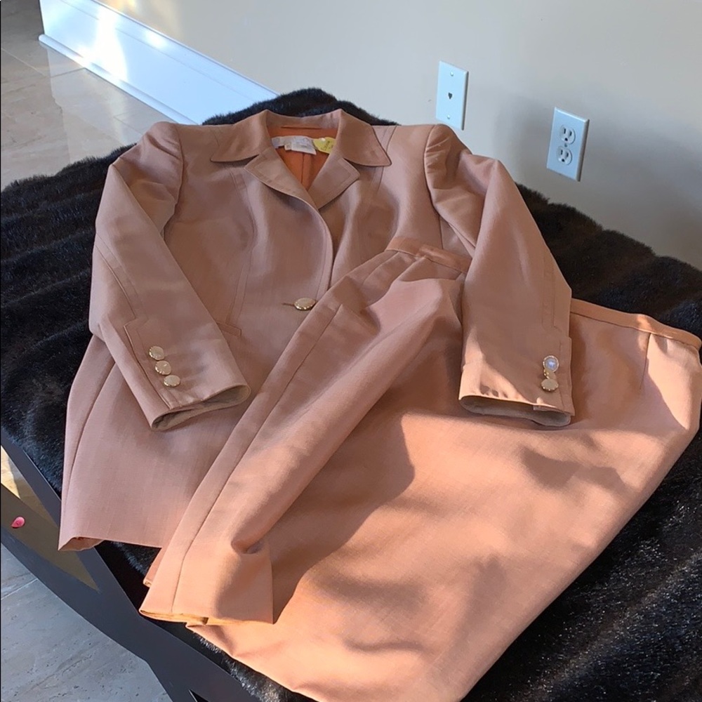 Escada suit as is